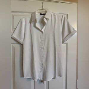 Women’s Short Sleeve White Button Blouse XS